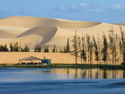 Nét quyến rũ của Hòn Rơm Phan Thiết