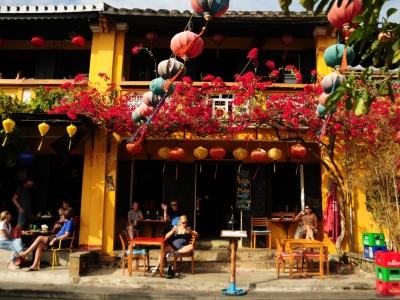 Du lịch Hội An trải nghiệm chơi bài chòi, làm đèn lồng