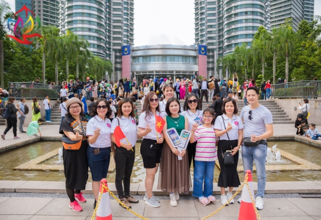Singapore - Malaysia 4N3Đ 100 pax