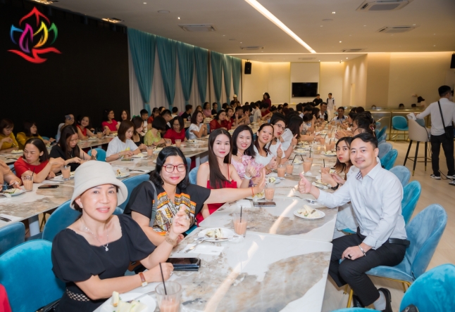 Singapore - Malaysia 4N3Đ 100 pax