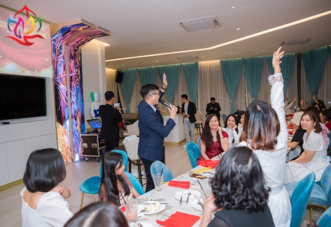 Singapore - Malaysia 4N3Đ 100 pax