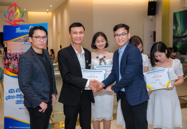 Singapore - Malaysia 4N3Đ 100 pax