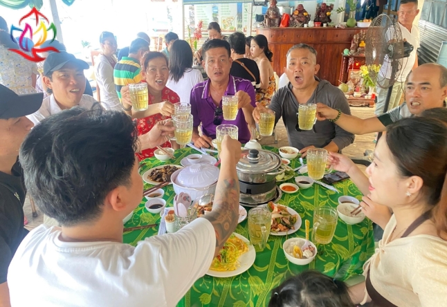 Đảo bình hưng lễ 2/9