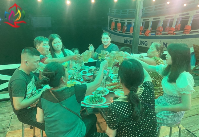 XIN CẢM ƠN ĐOÀN KHÁCH LẺ TP.HCM THAM QUAN ĐẢO BÌNH HƯNG 2N2Đ