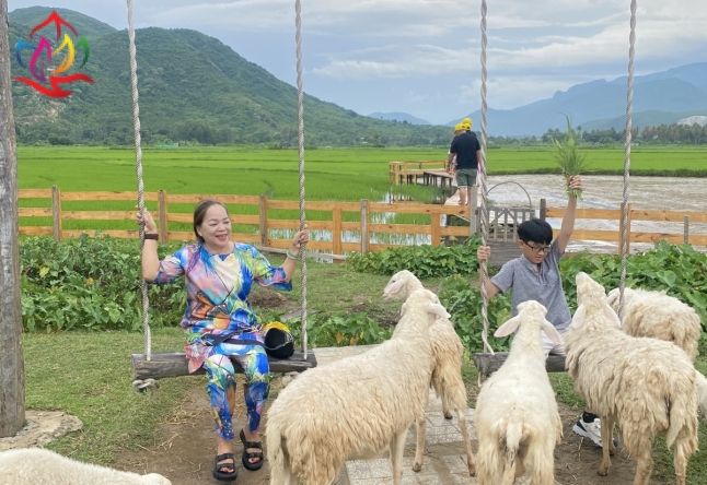 XIN CẢM ƠN ĐOÀN KHÁCH LẺ TP.HCM THAM QUAN ĐẢO BÌNH HƯNG 2N2Đ