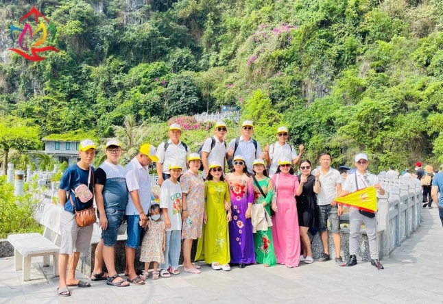 Xin cảm ơn đoàn khách lẻ ghép đoàn tham quan tour Hạ Long - Ninh Bình -Sapa - Hà Nội 5N4Đ