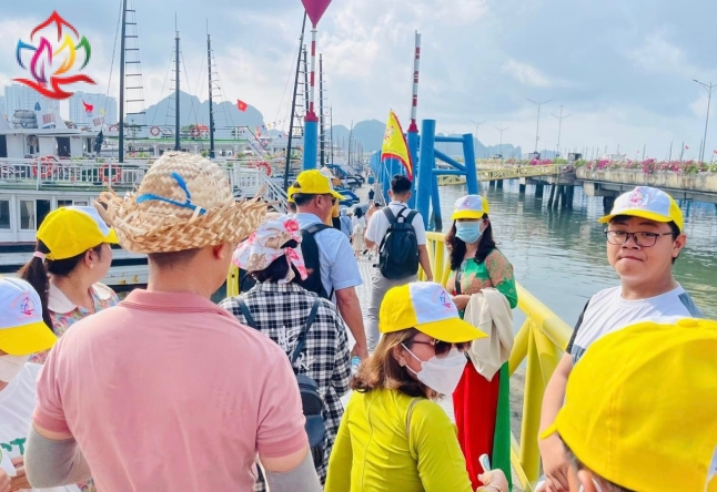 Xin cảm ơn đoàn khách lẻ ghép đoàn tham quan tour Hạ Long - Ninh Bình -Sapa - Hà Nội 5N4Đ