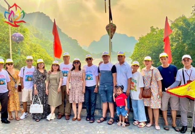 Xin cảm ơn đoàn khách lẻ ghép đoàn tham quan tour Hạ Long - Ninh Bình -Sapa - Hà Nội 5N4Đ